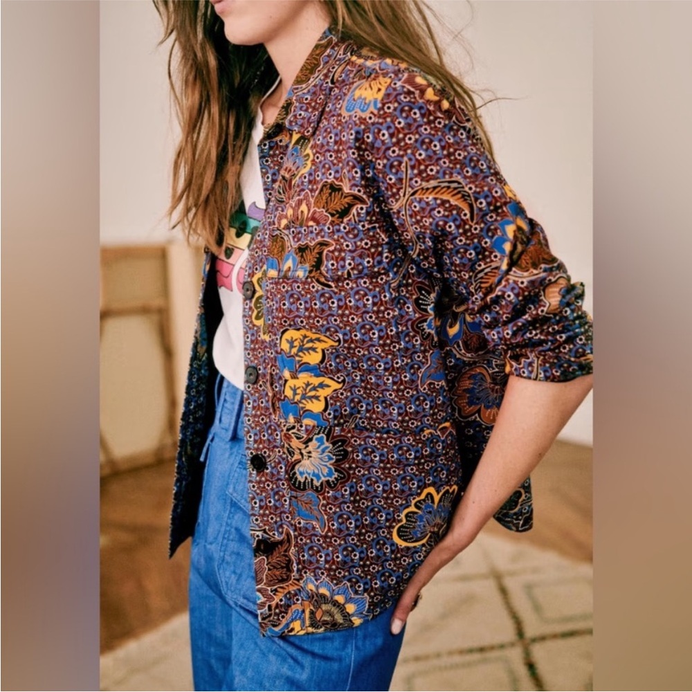 Floral Patterned Jacket - Picture 2 of 11